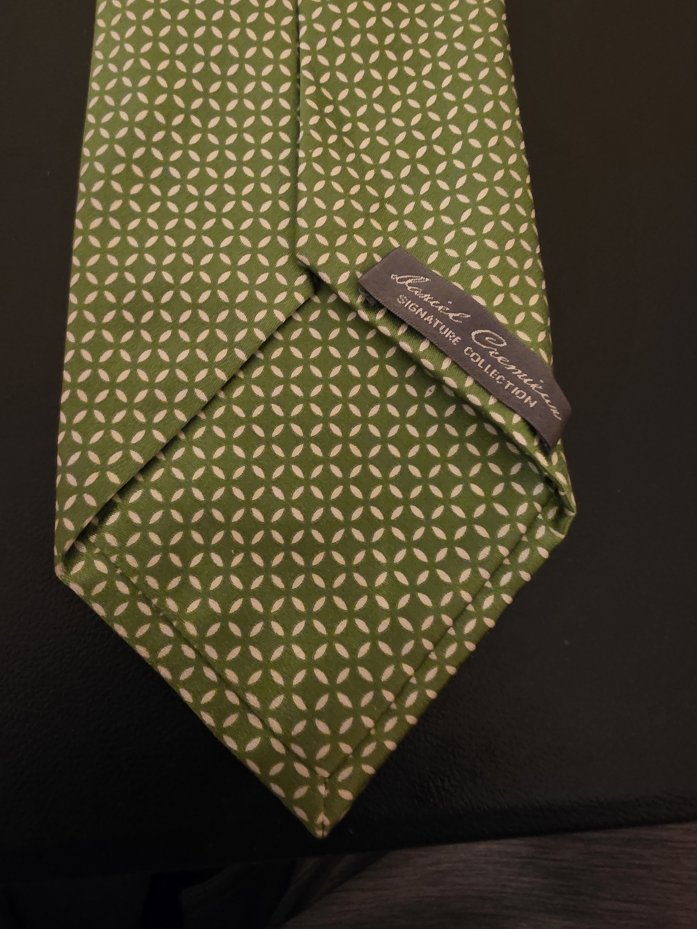 Daniel Cremieux Signature Collection